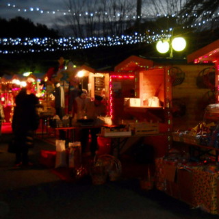 Bordighera: pista di pattinaggio e villaggio di Natale in piazza della Stazione, il comune avvia una manifestazione d’interesse