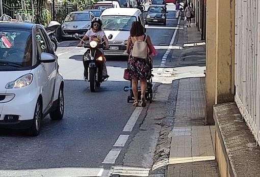 Sanremo, sospese le rimozioni per il lavaggio strade in via Lamarmora durante la festività del 2 giugno Sanremo, sospese le rimozioni per il lavaggio strade in via Lamarmora durante la festività del 2 giugno