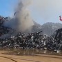 Venezia, a Porto Marghera cumuli di rottami metallici prendono fuoco per il caldo estremo Venezia, a Porto Marghera cumuli di rottami metallici prendono fuoco per il caldo estremo
