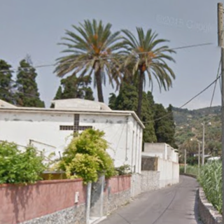 Bordighera, divieto di sosta e senso unico alternato: cambia la viabilità in via al Camposanto