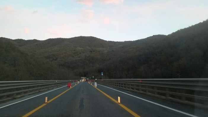 Viadotto Uveghi, FdI Imperia lancia l’allarme: “Rischio emergenza lunga con danni gravissimi per economia e viabilità” Viadotto Uveghi, FdI Imperia lancia l’allarme: “Rischio emergenza lunga con danni gravissimi per economia e viabilità”