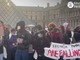Francia, gli studenti bloccano l'accesso al Louvre
