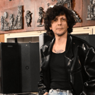 Sanremo 2026, Ermal Meta chi è: gli esordi, l'amore per le figlie, la 'quasi' squalifica con Moro