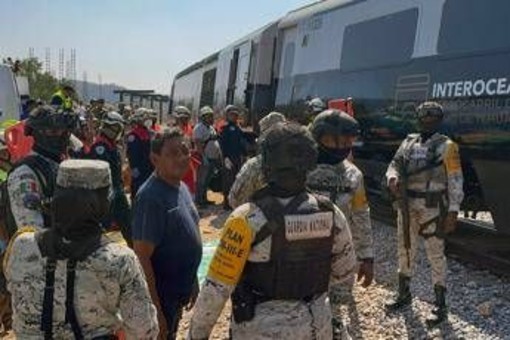 Deraglia treno in Messico, almeno 13 morti nello stato di Oaxaca Deraglia treno in Messico, almeno 13 morti nello stato di Oaxaca