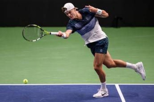 Rune denuncia profilo falso su X, poi gli 'sfottò': "Ha paura scriva alle tenniste" Rune denuncia profilo falso su X, poi gli 'sfottò': "Ha paura scriva alle tenniste"