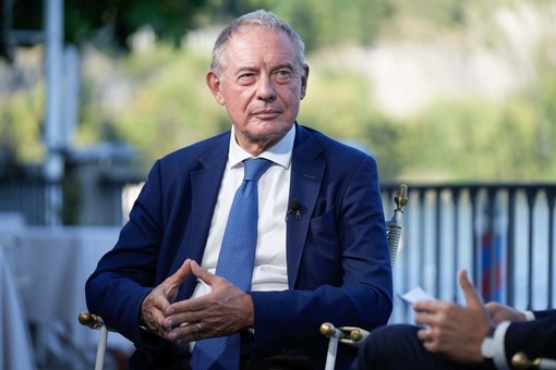 Urso “Niente veto su futuro Armani, ma auspico resti italiana” Urso “Niente veto su futuro Armani, ma auspico resti italiana”