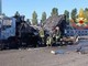 Tir in fiamme sulla Tangenziale ovest di Milano all'altezza di Rozzano, carreggiata chiusa Tir in fiamme sulla Tangenziale ovest di Milano all'altezza di Rozzano, carreggiata chiusa