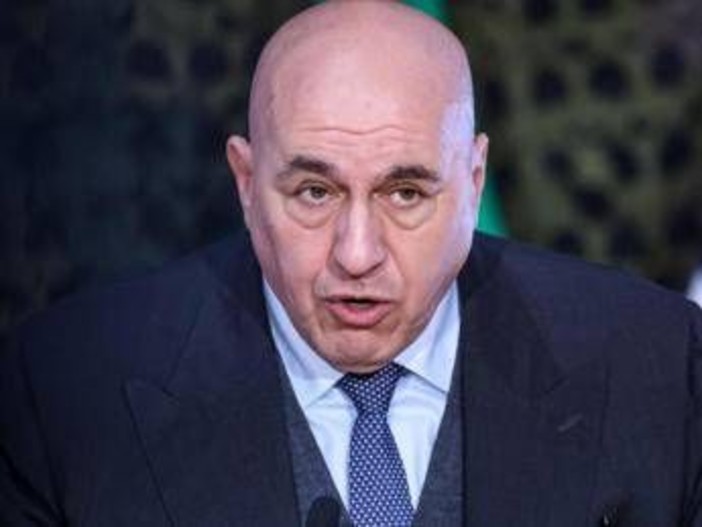 Crosetto: &quot;Trump ha esplicitato che Ue non gli serve. Dovremo pensare noi a sicurezza, difesa e deterrenza&quot;