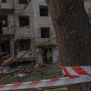 Ucraina, missili balistici russi su Kiev: 9 morti