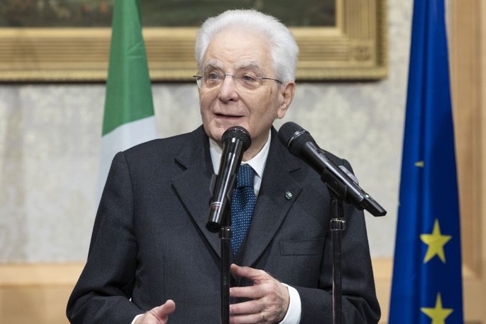 Mattarella “Urgente ritorno ad aspirazione universale alla pace” Mattarella “Urgente ritorno ad aspirazione universale alla pace”