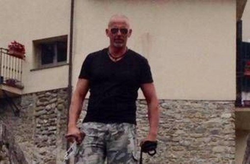 Massimo Zen graziato da Mattarella, la moglie: "Felice, non sta bene e iniziava a cedere" Massimo Zen graziato da Mattarella, la moglie: "Felice, non sta bene e iniziava a cedere"