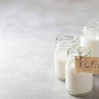 Kefir superfood o moda del momento? Bassetti: "Ecco cosa dice davvero la scienza" Kefir superfood o moda del momento? Bassetti: "Ecco cosa dice davvero la scienza"