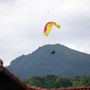 Tarzo, pilota di parapendio si schianta al suolo: morto 53enne Tarzo, pilota di parapendio si schianta al suolo: morto 53enne