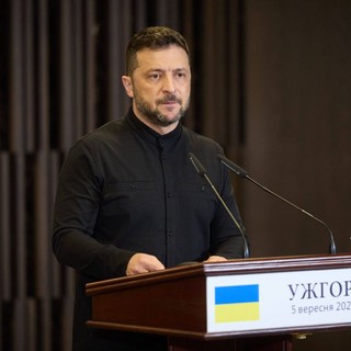 Ucraina, Zelensky “Al lavoro per ripristinare le infrastrutture colpite”