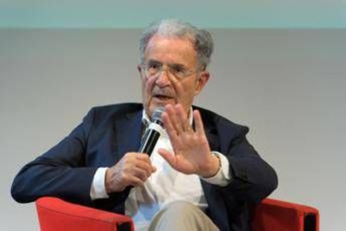 Referendum giustizia, Prodi: "Ci ho pensato e voto no" Referendum giustizia, Prodi: "Ci ho pensato e voto no"