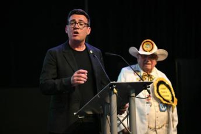 Netta vittoria di Andy Burnhamin nelle suppletive di Makerfield: ora può sfidare Starmer