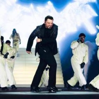 Tiziano Ferro incanta Milano, a San Siro il ritorno di un grande Tiziano Ferro incanta Milano, a San Siro il ritorno di un grande