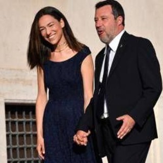 Matteo Salvini e l'idea di un figlio con Francesca Verdini: "Se arriva è il benvenuto" Matteo Salvini e l'idea di un figlio con Francesca Verdini: "Se arriva è il benvenuto"
