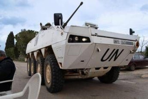 Libano, Unifil: "Idf speronano mezzi italiani con carro armato" Libano, Unifil: "Idf speronano mezzi italiani con carro armato"