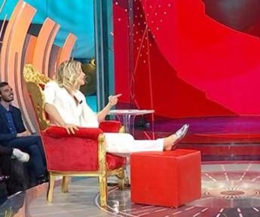 Ballando con le stelle, Fialdini e l'infortunio: "Risonanza magnetica e saprò" Ballando con le stelle, Fialdini e l'infortunio: "Risonanza magnetica e saprò"