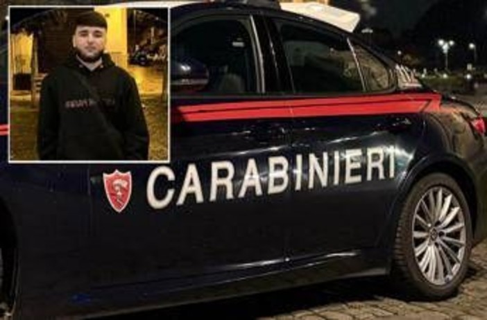 Napoli, 18enne ucciso in sparatoria a Boscoreale: fermati due giovani Napoli, 18enne ucciso in sparatoria a Boscoreale: fermati due giovani