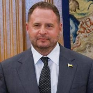 Yermak, chi è il 'tagliatore di teste' alleato di Zelensky dai tempi della tv