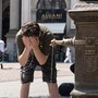 Continua l'ascesa dell'afa, oggi bollino rosso per caldo in 17 città