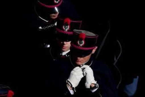 Milano, violenze sessuali per superare esami alla scuola militare Teulié: arrestato un professore Milano, violenze sessuali per superare esami alla scuola militare Teulié: arrestato un professore