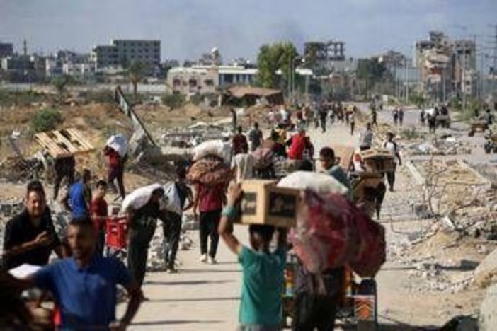 Gaza, negoziati per la pace al via in Egitto. Trump: "Agire in fretta o sarà un massacro"