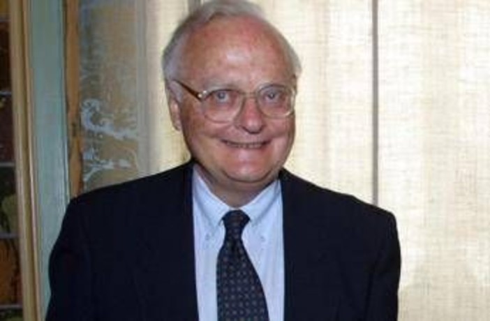 Morto l'ex ministro Franco Reviglio, padre dello scontrino fiscale: aveva 90 anni Morto l'ex ministro Franco Reviglio, padre dello scontrino fiscale: aveva 90 anni