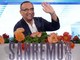 Carlo Conti compie 65 anni e festeggia anche un Sanremo che ha convinto tv e social Carlo Conti compie 65 anni e festeggia anche un Sanremo che ha convinto tv e social