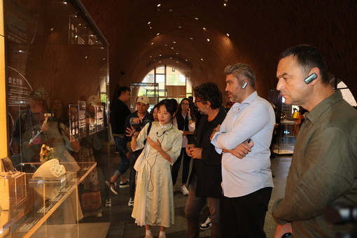 Cina-Italia: città della ceramica traggono saggezza da dialogo tra civiltà Cina-Italia: città della ceramica traggono saggezza da dialogo tra civiltà