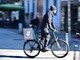 Rider, istruttoria Antitrust su Glovo e Deliveroo per info ingannevoli Rider, istruttoria Antitrust su Glovo e Deliveroo per info ingannevoli