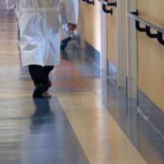 Meningite, casi in Abruzzo e a Parma: come si prende, sintomi, vaccini