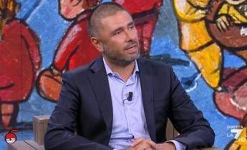 Di Battista in studio a DiMartedì: "Ho iniziato le terapie, il mio tumore è vulnerabile"