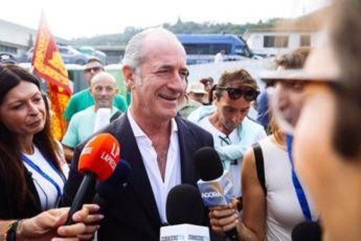 Zaia a Pontida: "A questo governo chiediamo Autonomia vera, che non fa male al Sud" Zaia a Pontida: "A questo governo chiediamo Autonomia vera, che non fa male al Sud"