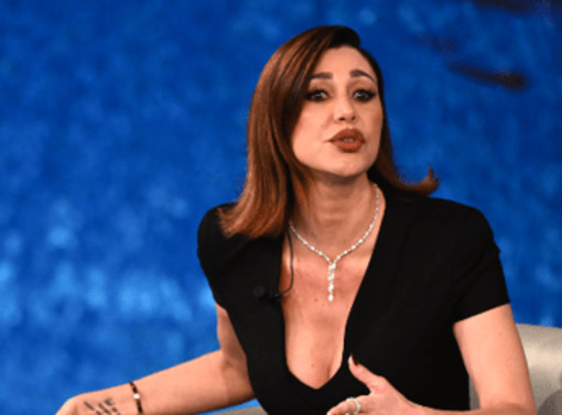 Belen è in dolce attesa? Lei rompe il silenzio: "Grazie, è il lattosio" Belen è in dolce attesa? Lei rompe il silenzio: "Grazie, è il lattosio"