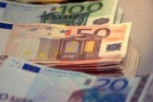 Dalle accise al canone Rai, 'invisibile' il 95,7% delle tasse dei dipendenti: l'analisi Dalle accise al canone Rai, 'invisibile' il 95,7% delle tasse dei dipendenti: l'analisi