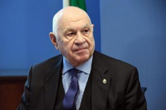 Famiglia nel bosco, Nordio: "Strappare bimbi atto doloroso, faremo approfondimenti". Anm: "Tutelati i minori"