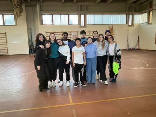 Ventimiglia: con un workshop di teatro dal titolo ‘Elements’ il teatro entra al liceo Aprosio Ventimiglia: con un workshop di teatro dal titolo ‘Elements’ il teatro entra al liceo Aprosio