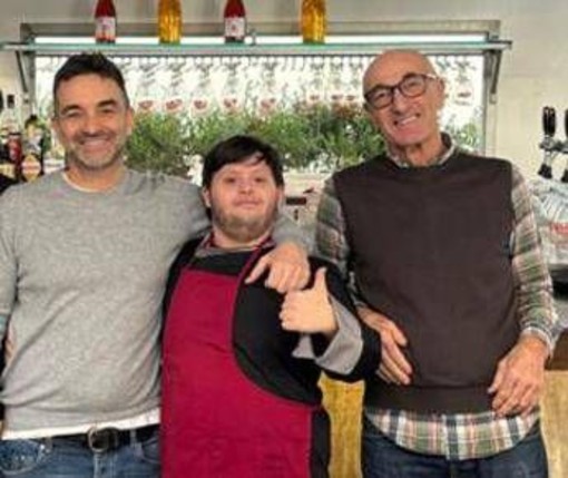 "Io qui lavoro", il ristorante che forma i ragazzi a Ostia "Io qui lavoro", il ristorante che forma i ragazzi a Ostia