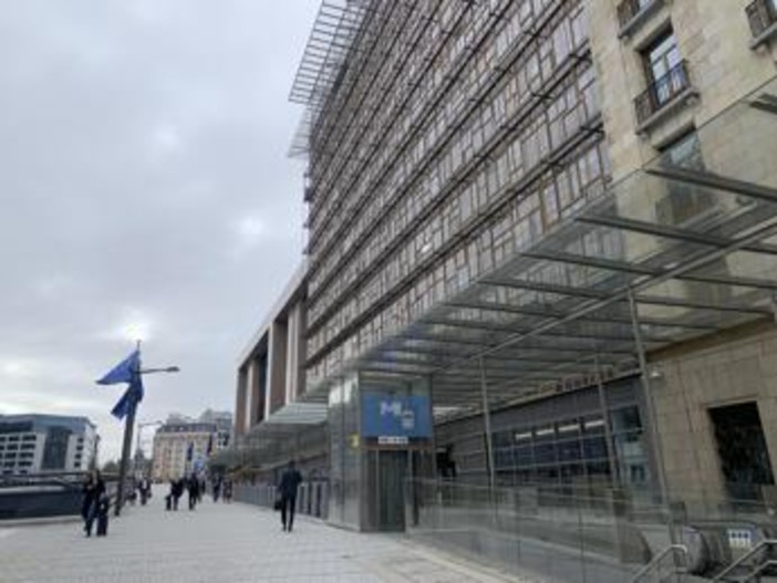 Ue, accordo sul 21esimo pacchetto sanzioni alla Russia per l'Ucraina
