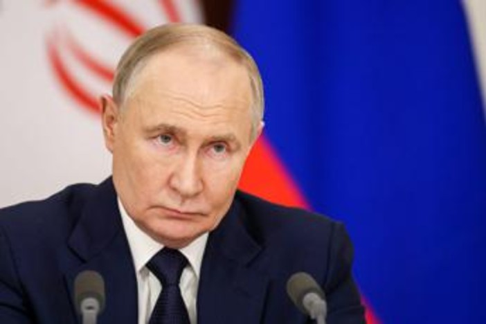 Putin attacca l’Europa: "Accusarci per disordini è segno di debolezza" Putin attacca l’Europa: "Accusarci per disordini è segno di debolezza"