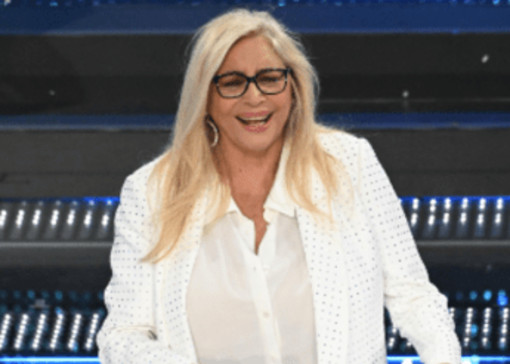 Domenica In, oggi gran finale: ospite Catherine, la mamma della 'famiglia nel bosco'