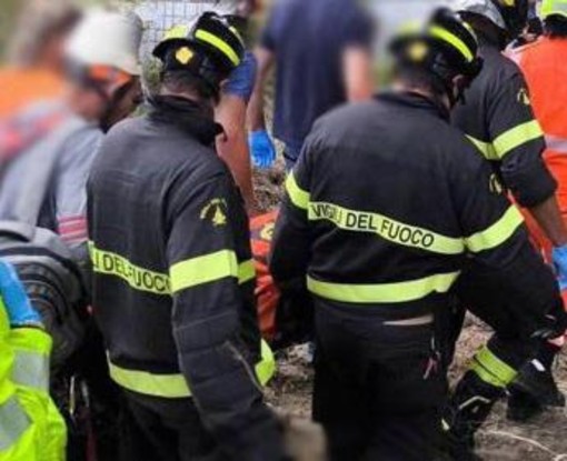 Chieti, esplosione alla ex Esplodenti Sabino a Casalbordino: un morto e un ferito Chieti, esplosione alla ex Esplodenti Sabino a Casalbordino: un morto e un ferito