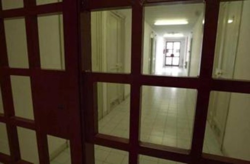 Carcere di Pisa, torna la calma dopo la protesta: nessun ferito Carcere di Pisa, torna la calma dopo la protesta: nessun ferito