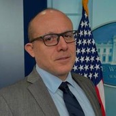 Morto a New York Daniele Compatangelo, addio al corrispondente di La7 che ha raccolto le dichiarazioni di Trump su Meloni Morto a New York Daniele Compatangelo, addio al corrispondente di La7 che ha raccolto le dichiarazioni di Trump su Meloni