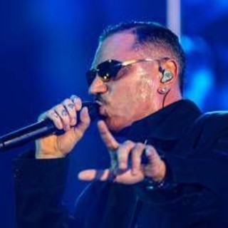 Proteste e cortei, lo sfogo di Marracash sui social: "Con le buone non cambi le cose" Proteste e cortei, lo sfogo di Marracash sui social: "Con le buone non cambi le cose"