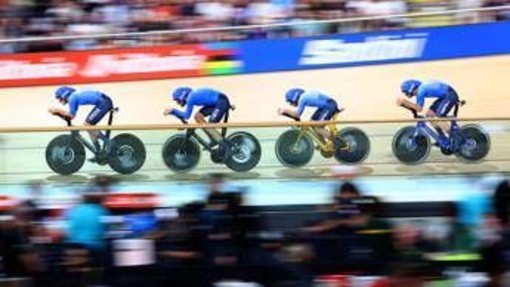 Mondiali, Italia argento nell'inseguimento a squadra: azzurri battuti dalla Danimarca
