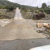 Maltempo, è allerta rossa in Sardegna e Sicilia: strade chiuse e prime evacuazioni